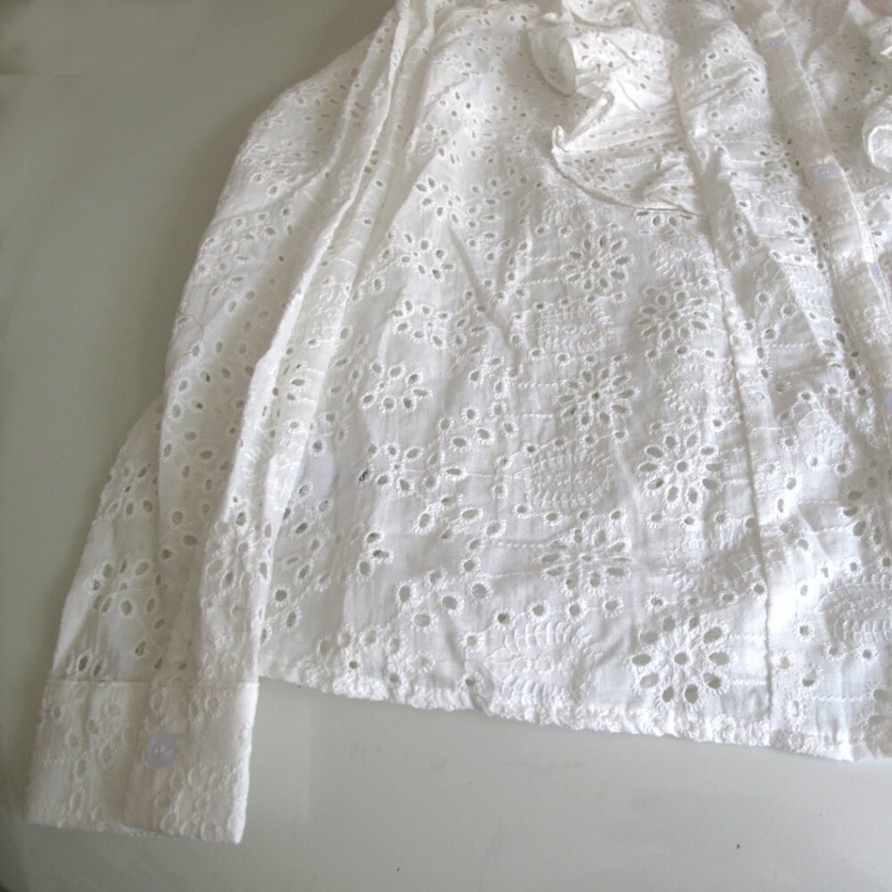 🆕 MAZIK White Embroidered BLOUSE Ruffle front Size: SMALL Long Sleeve NWT
